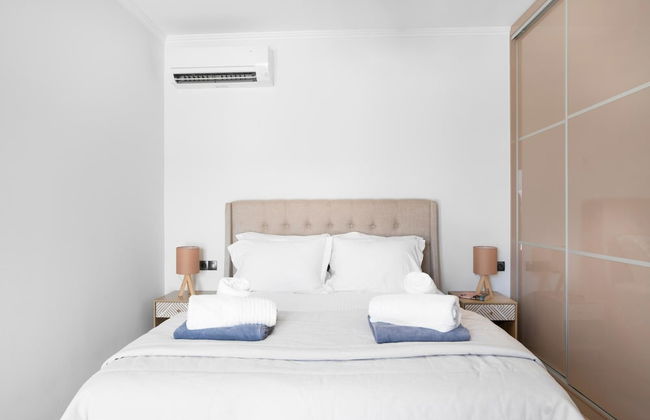 Villa Chriselia - 3 Bedrooms With Sea Access - Photo 10