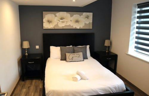 Luxury Pamper Home Hot Tub & Sauna Ladies Retreat - Photo 49