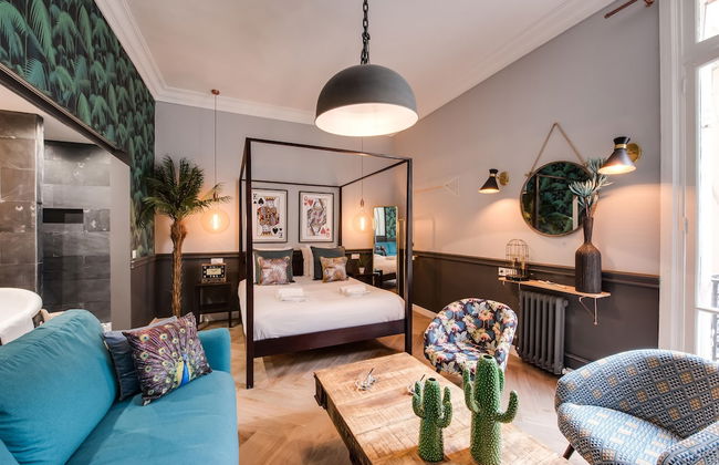 The Royal Elysée Suite - Photo 15