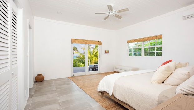 Tranquil Waters: Private Oceanfront Retreat - Foto 5, Habitación