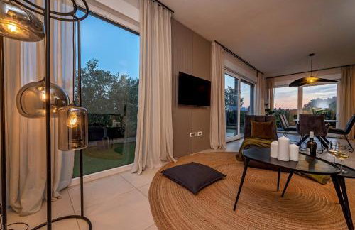 Luxury villa Adris with heated pool, Gym, sauna - Split - Photo 32