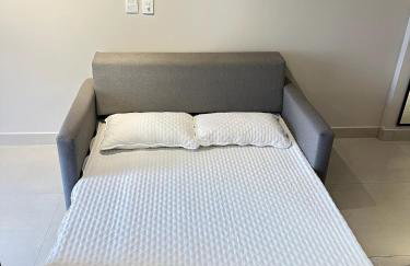 Studio Premium - Perto de Tudo - Vista Livre - Estacionamento privativo e Portaria 24h - Wi-Fi 600mbps - Foto 14