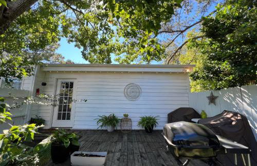 Cozy loft with parking and private patio w/ grill - Foto 1