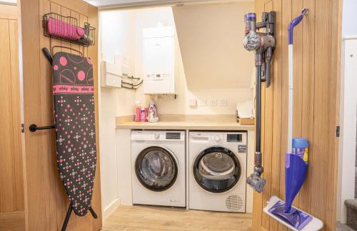 High-Spec Home, Office, SkyTV - for Families, Relocators & Contractors - Foto 27