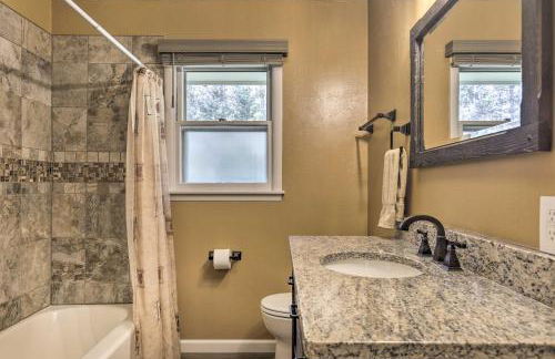 Eagle River Snowmobile and Lakefront Escape - Photo 14