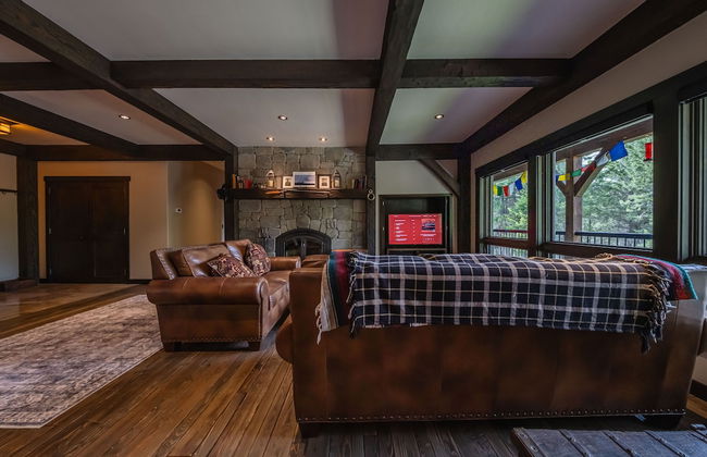 Chateau Fortine Retreat for 6! - Photo 43