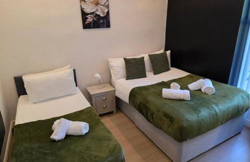 Deluxe 2BR Apartment Near City Center - Sleeps 6 - Foto 51