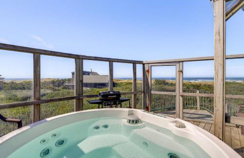 Oceanfront Castle with Hot Tub and Game Room - Foto 34