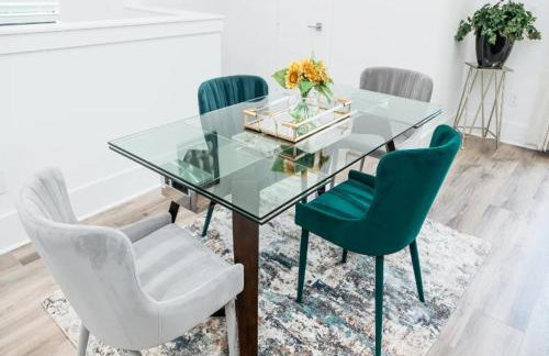 Cozy and Chic 3BR Retreat in Downtown Houston - Foto 7