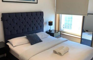 High Apartment in St James-Piccadilly COV10 - Photo 1