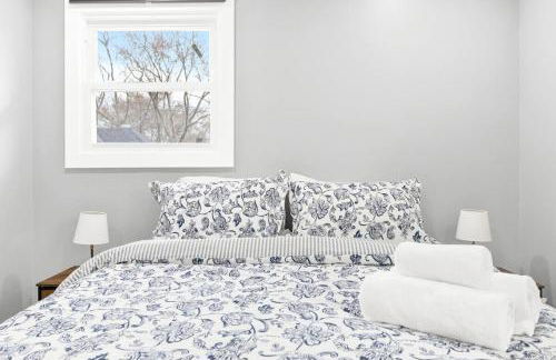 Luxury 3 Bedroom Family Home Near JFK LGA NYC - Foto 18