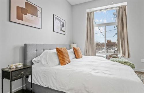 Cozy 2BR Getaway, King Bed, Free Parking - Foto 15