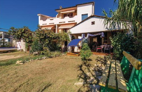 Pet Friendly Apartment In Dinjiska - Foto 2