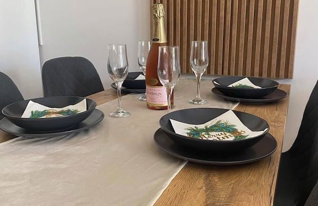 New, Complete Equipped Apartment With Spa, Indoor Pool and Parking Place!! - Foto 15