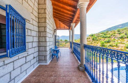 Mansión con Jacuzzi a 40 grados, gran piscina y Pádel - Photo 74