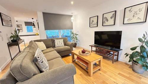 Split Level 3 Bedroom Top Floor Flat - Foto 4