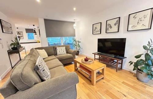 Split Level 3 Bedroom Top Floor Flat - Foto 4