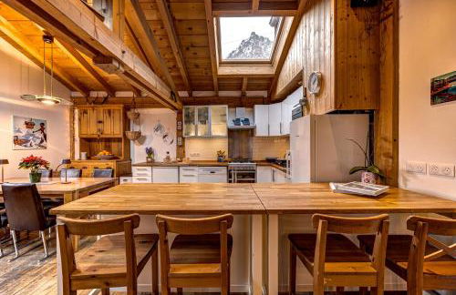 Tiki Lodge - hot tub & sauna - Photo 21