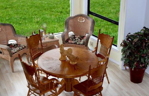 Lake Palestine Family Getaway with Waterfront Deck - Foto 11