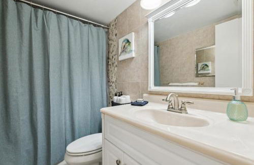 Sunrise at the Beach - 2BR Apt with Scenic Views - Foto 29