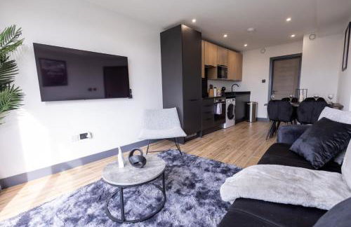 Brand-New Top-Floor Flat with Stunning Balcony & Parking - Foto 18