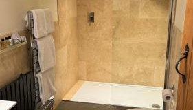 The Saddle Room - Photo 4