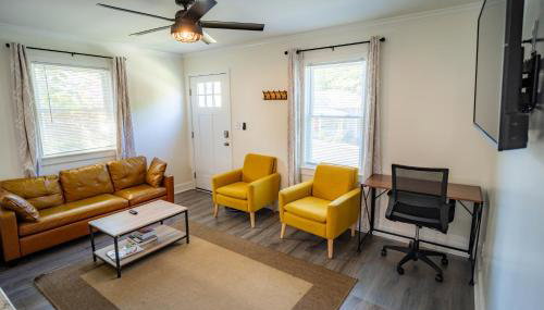 Renovated 2 Bed Walltown Home Walk to Duke! A - Foto 1