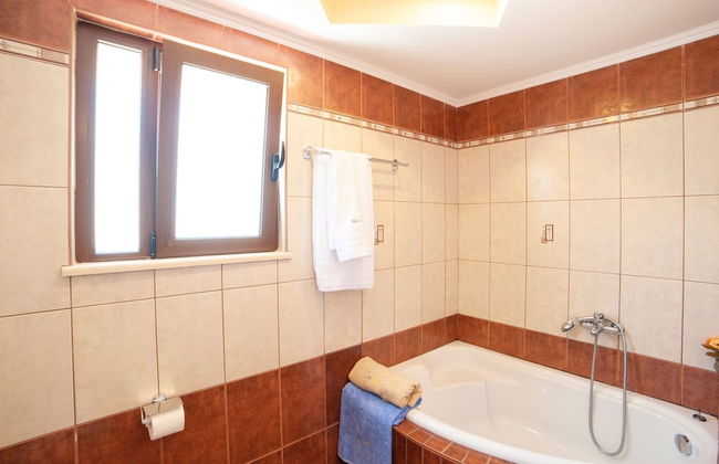 3 Villas Next to Each Other with Pool & Sea View - Foto 9