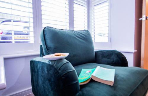 Charming 1BR House in Eccles with Free Parking - Foto 9