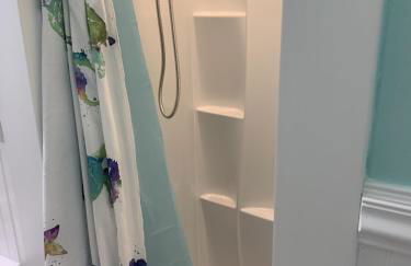 Historic Beach Side Getaway - Pet friendly, WiFi cottage - Foto 21