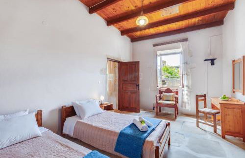 Traditional Home Vereniki With Heated Pool - BY APOKORONAS VILLAS - Foto 13