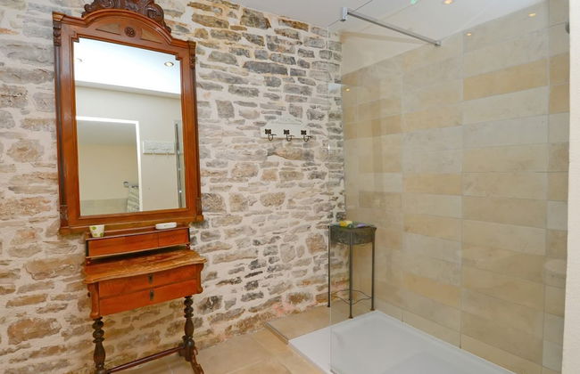 Spacious Villa in Kringa Croatia With Private Pool - Foto 23