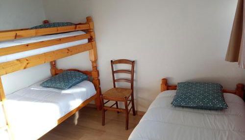 Appartement plein cœur Super-Besse - Photo 4