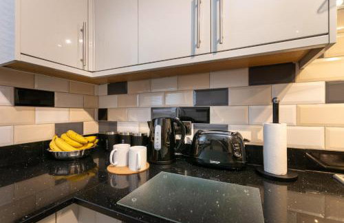 Woodhouse Stays for Contractor and Family Stay, Free Parking, Fast WiFi - Foto 6