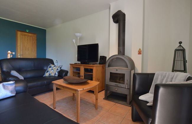 Picture-perfect Holiday Home in Sourbrodt With Garden, BBQ - Foto 38