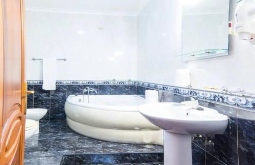 Majestic Manor in Valença with private pool - Foto 29