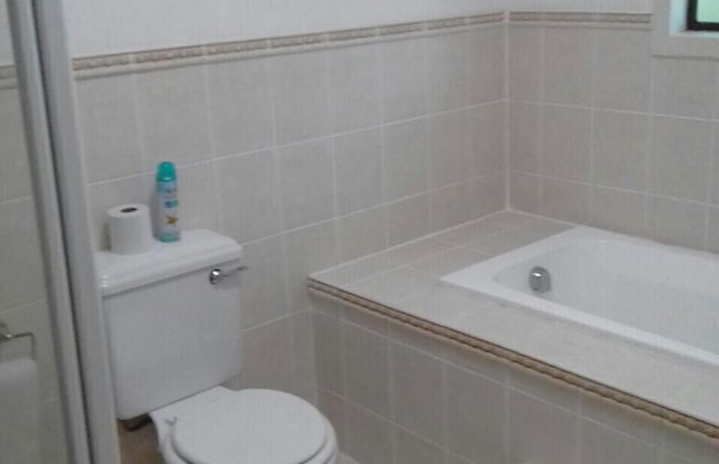 Alfies House - Photo 14