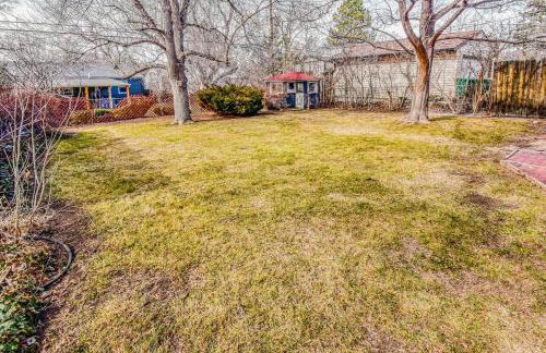 Family Home with Large Yard & Golf Theme Near Rail - Photo 43