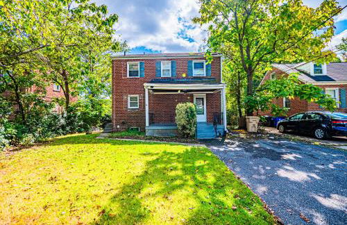 5BR 2 Bath Bath Near UMD and Metro to DC! - Foto 3