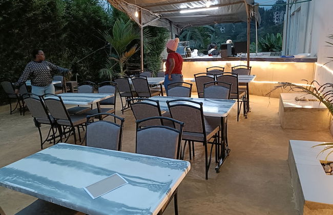 Redhill Cliff Complex - Foto 47