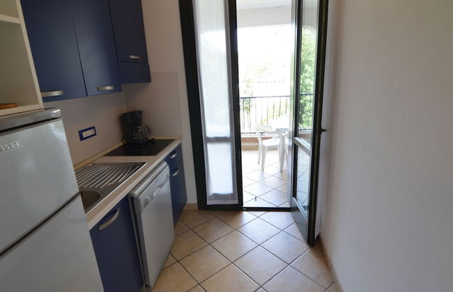 Nicely Furnished Apartment with AC near Beach - Foto 7