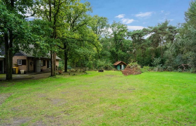 Chalet in Holiday Park With Private Terrace - Photo 30