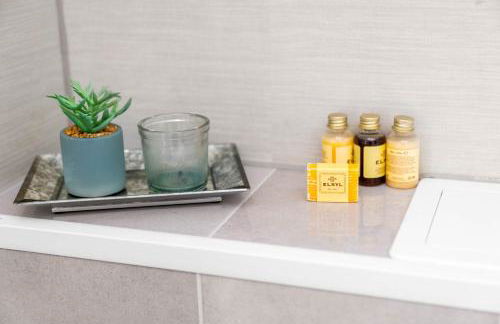 Spacious Stylish Apartment - City Centre - Secure Parking - 1SH - Foto 46