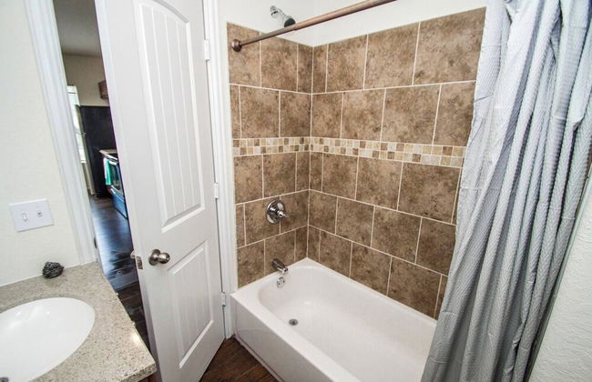 Cozy Remodeled 2br/2ba Near Downtown Sleeps 8 - Foto 19