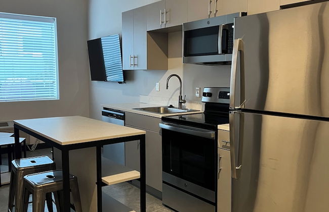 Atmosphere Lincoln - Photo 46