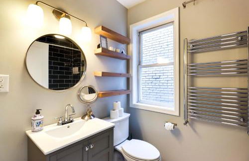 Unique DC Row House Near Historic H Street! - Foto 15