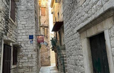 Luxury Seaside Villa with a classic Mediterranean Olive Garden, a fully equipped Professional Kitchen, Pool, Sauna, Padle Boards and Canoe - Miolin Beach House - Photo 68