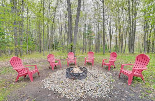 Pet-Friendly Kalkaska Home about 19 Mi to Torch Lake! - Foto 1