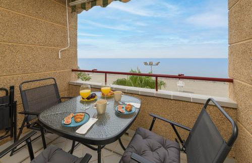 WintowinRentals Seafront Apartment with Spectacular Views - Photo 12