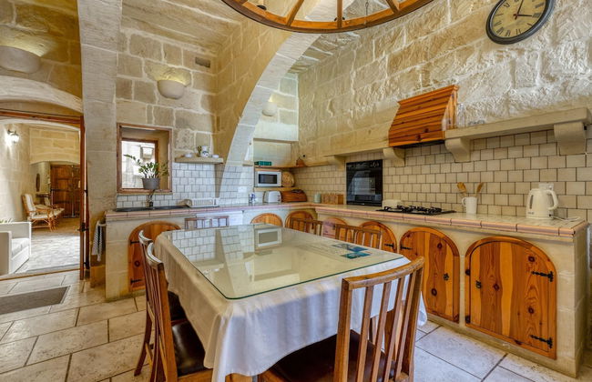 Ta'leli Pool Farmhouse in Gozo - Foto 10